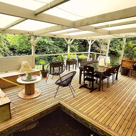 بيت للعطل Grande Maison 6 *